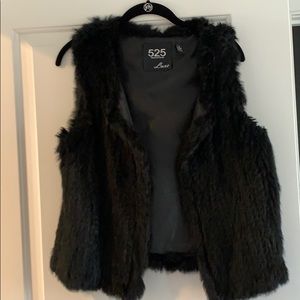 525 black fur vest